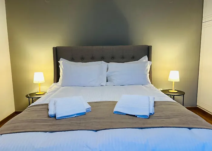 Kaliroon Seaside Апартаменты Каламата